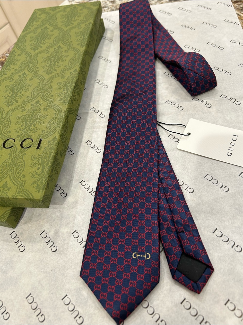 Gucci Men’s Navy & Red GG Logo Silk Tie